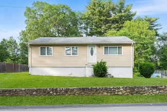 20 Hilltop Dr, Burlington, MA 01803
