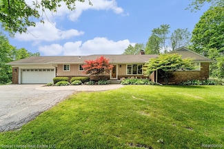 30609 Inkster Rd, Farmington Hills, MI 48336
