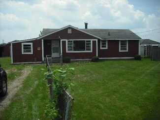 55 Jackson St, Lockbourne, OH 43137