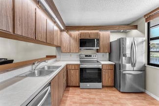 3540 Whitehall Dr Unit 2030, West Palm Beach, FL 33401