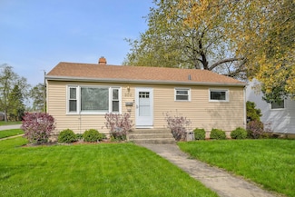 202 N Marion Ave, Bartlett, IL 60103