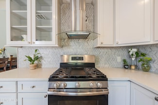 1917 Fitzgerald Rd, Simi Valley, CA 93065