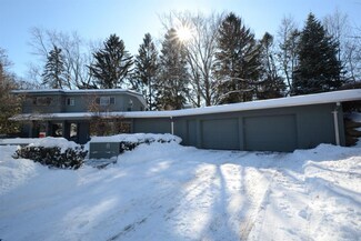 6 Shipman Cir, Ann Arbor, MI 48104