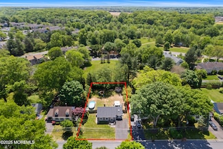 38 Edgemere Ave, Plainsboro, NJ 08536