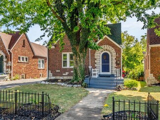 1538 Collins Ave, Saint Louis, MO 63117