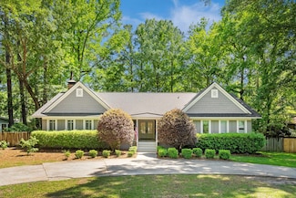 1061 Law Ln, Mount Pleasant, SC 29464