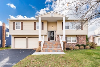 28 Cherry Ln, Howell, NJ 07731