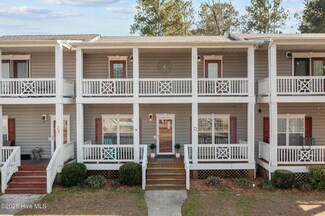 22 Schooner Dr, Swansboro, NC 28584