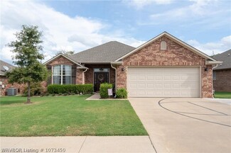6211 Hickory Ln, Fort Smith, AR 72916