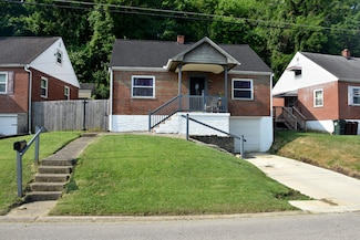 30 Laycock Ln, Newport, KY 41071