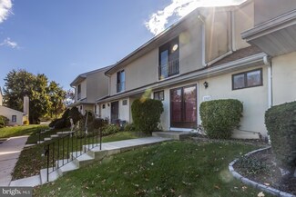 2302 Elm Cir, Lansdale, PA 19446