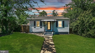 1802 Kittyhawk Rd, Essex, MD 21221