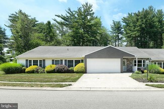 4045 Clair Mar Dr Unit 12, Dover, PA 17315