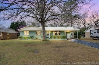 1772 Inverness Dr, Fayetteville, NC 28304