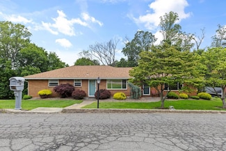 270 White Bell Cir, Wellsburg, WV 26070