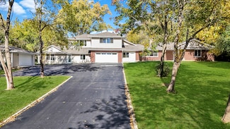 28W360 Roosevelt Rd, Winfield, IL 60190