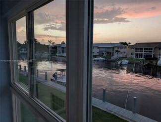 930 SE 9th Ave Unit 11, Pompano Beach, FL 33060