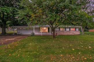 431 11th Ave, Three Rivers, MI 49093
