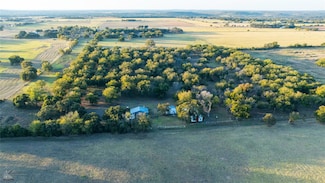 324 Pecan Ln, Newcastle, TX 76372