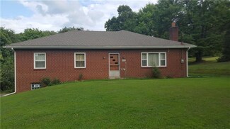 6485 Tuscarawas Rd, Midland, PA 15059