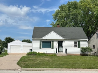 528 Collette Ave, Green Bay, WI 54304