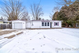 4132 Costa Ave NE, Grand Rapids, MI 49525