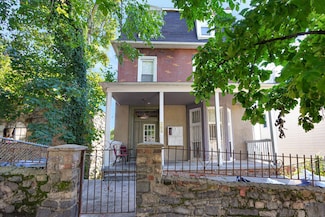 363 Westervelt Ave, Staten Island, NY 10301