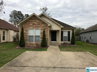 350 Fox Run Cir, Pell City, AL 35125