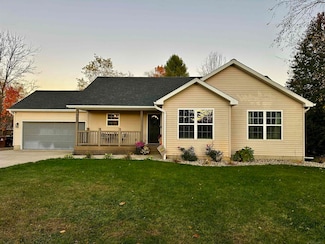 14639 Carlon Dr, Lake Odessa, MI 48849