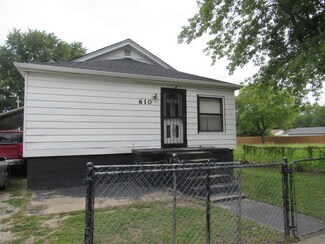 610 E Beardsley Ave, Champaign, IL 61820