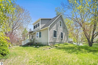 10851 Atwood Rd, Ellsworth, MI 49729