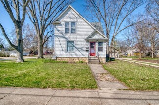 205 N Jackson St, Batavia, IL 60510