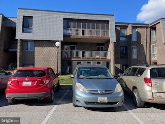 23 Stonehenge Cir Unit 2312, Pikesville, MD 21208