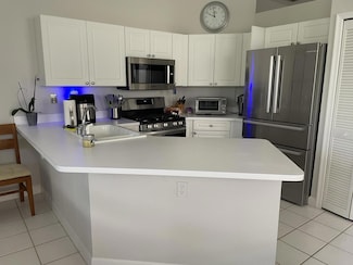 8265 Heritage Club Dr, West Palm Beach, FL 33412
