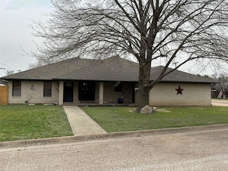 704 Miller Cir, Meridian, TX 76665