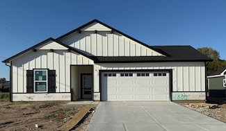 2800 S Maize Ct, Wichita, KS 67215