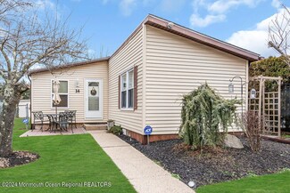 14 Deer Way, Manalapan, NJ 07726