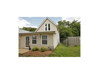 2921 Jarboe St, Kansas City, MO 64108