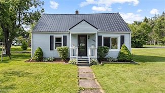 487 W Florida Ave, Sebring, OH 44672