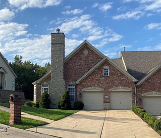 1418 Dietrich Woods Ct, Ballwin, MO 63021