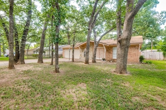 3003 Mark Dr, Arlington, TX 76013