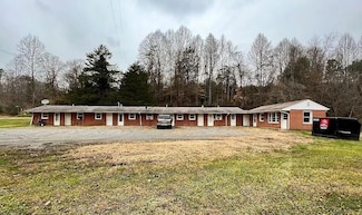 575 Colonial Hill Dr Unit . 4, Bassett, VA 24055