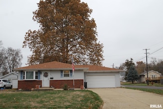 1315 State St, Pekin, IL 61554