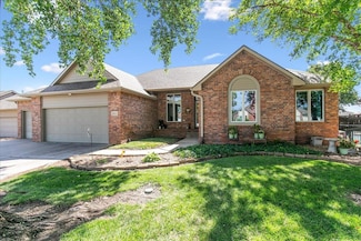 4922 N Harborside Dr, Wichita, KS 67204