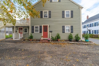 6 Morse Ct Unit 2, Manchester, MA 01944