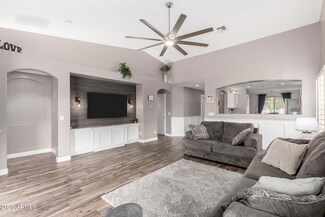 3423 E Crescent Way, Gilbert, AZ 85298