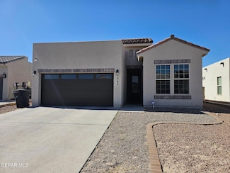 545 Oilfield Dr, Horizon City, TX 79928