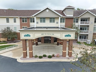 1880 3rd Ave NW Unit 215, Rochester, MN 55901
