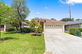 674 NW 183rd Way, Pembroke Pines, FL 33029