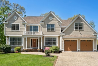 52 Hillcrest Place, Westwood, MA 02090